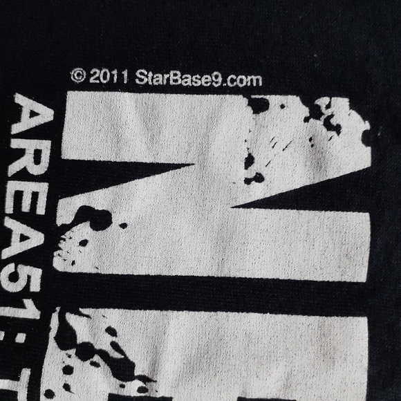 Area 51 Alien Skull Shirt - Picture 4 of 7